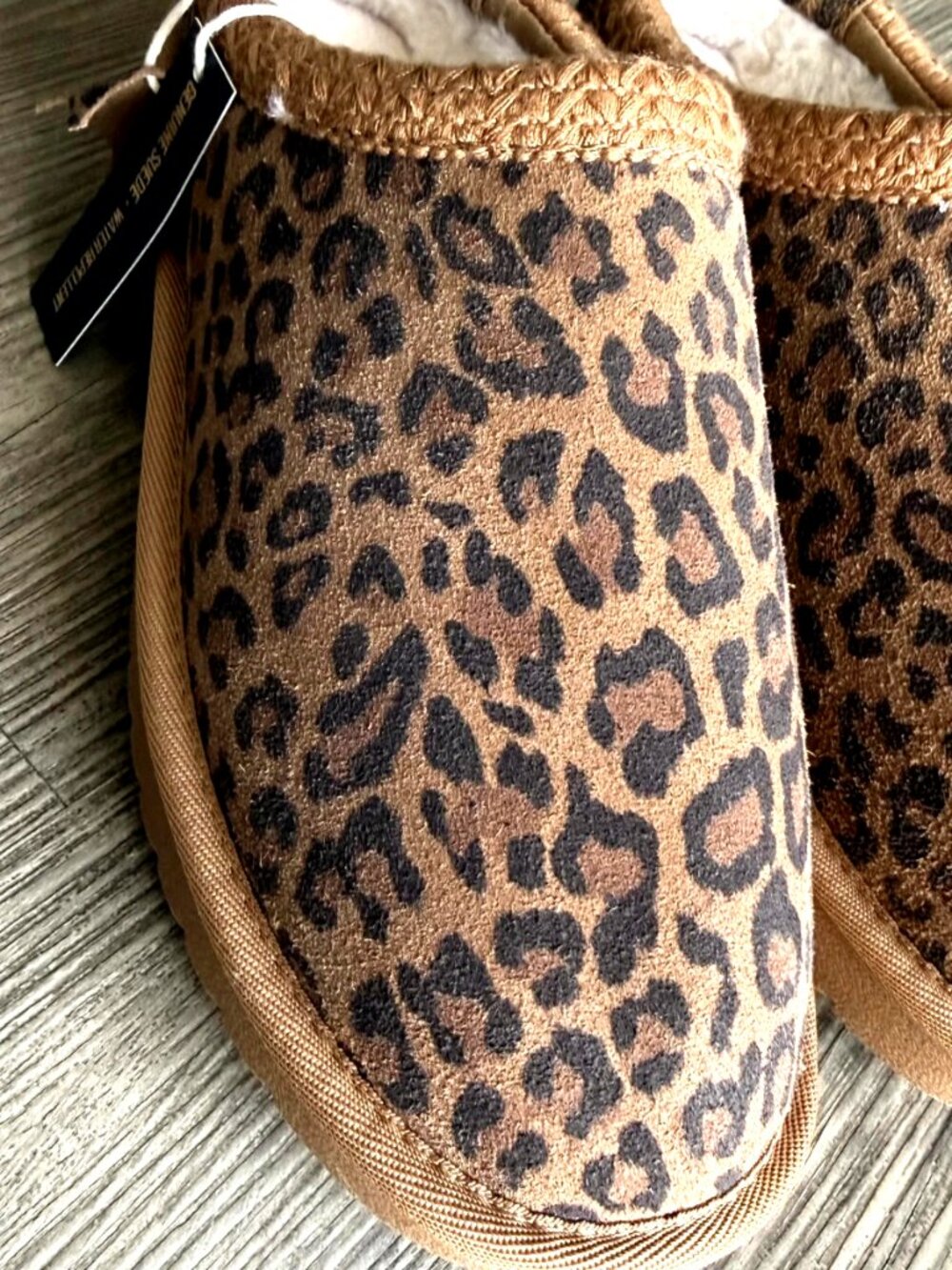 CUSHIONAIRE Leopard Print Genuine Suede Cozy Slippers Faux Fur 8 M NWT - Picture 3 of 15